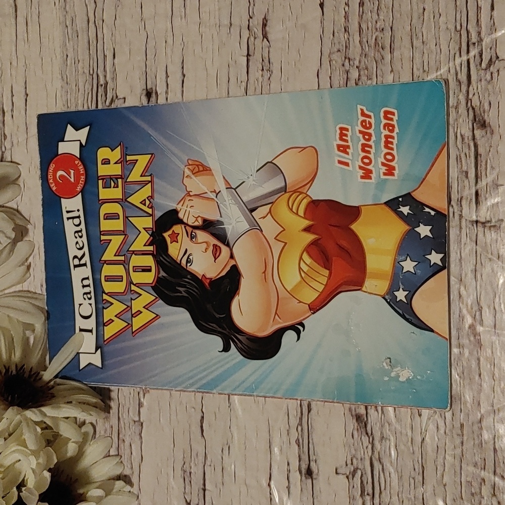 3/$13 Easy Reader Wonder Woman. I am Wonder Woman Reading level 2 with h…